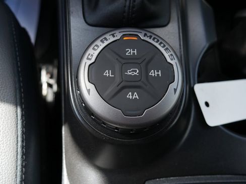 Used 2022 Ford Bronco Outer Banks image 21