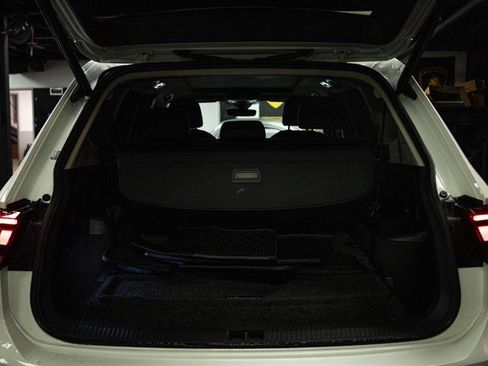 Used 2022 Volkswagen Tiguan SE image 7