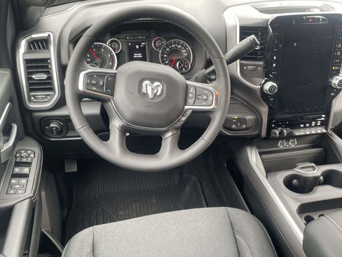 New 2026 RAM 2500 Big Horn AWD/4WD image 11