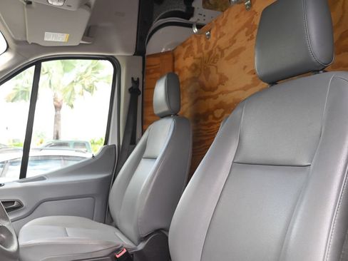 Used 2018 Ford Transit 250 148 High Roof RWD image 10