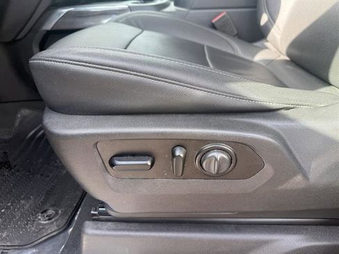 Used 2021 Chevrolet Silverado 1500 LTZ w/ Z71 Off-Road Package image 37