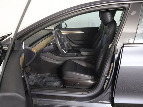 Used 2023 Tesla Model 3 Standard Range RWD image 32