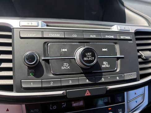 Used 2015 Honda Accord Sport image 17