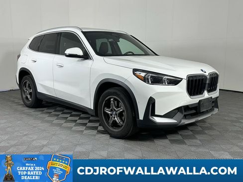 Used 2023 BMW X1 xDrive28i AWD/4WD image 1