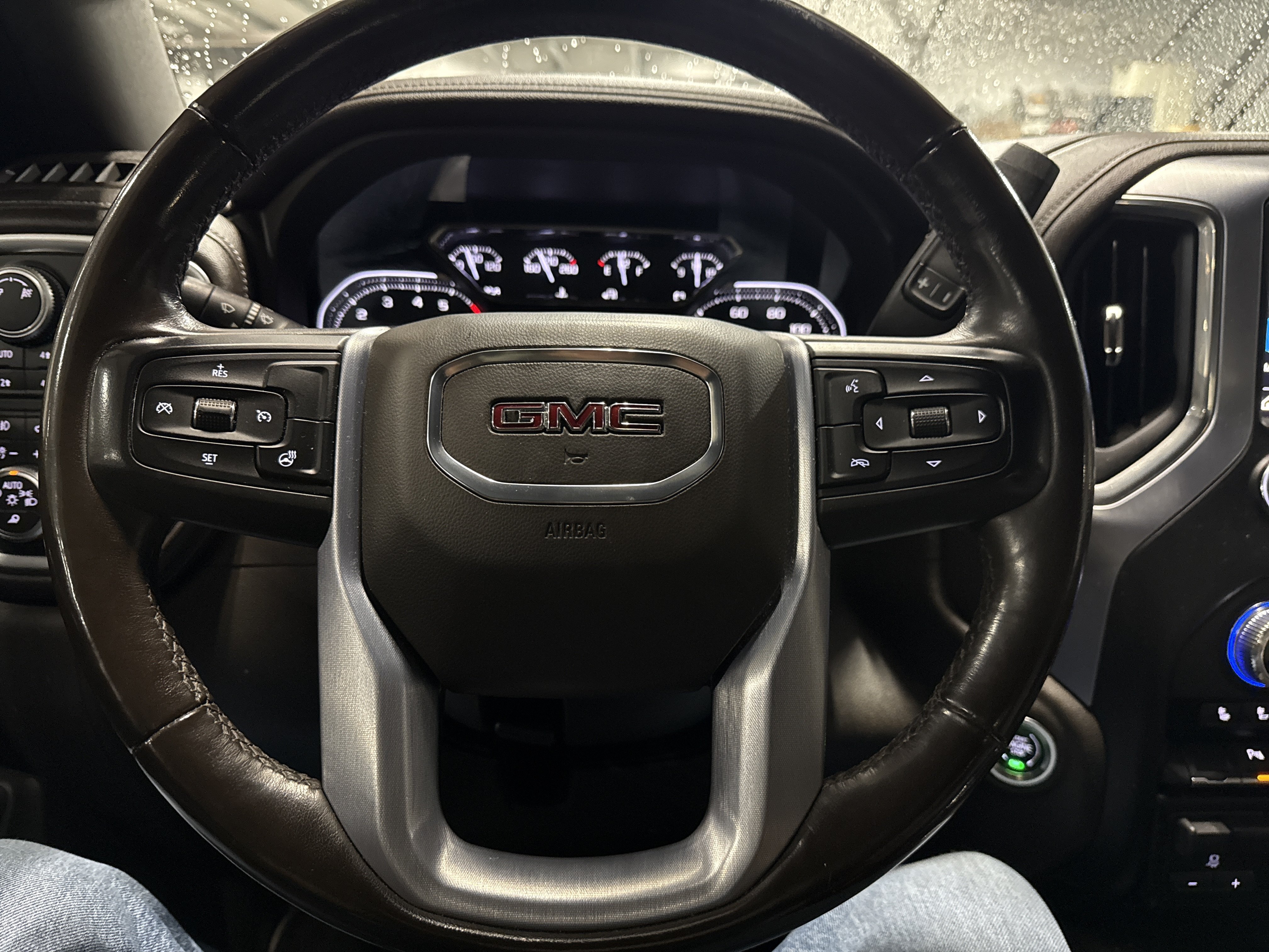 Used 2019 GMC Sierra 1500 SLT w/ SLT Premium Package AWD/4WD image 10