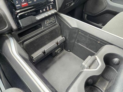 Used 2023 RAM 1500 Big Horn AWD/4WD image 29