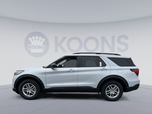 New 2026 Ford Explorer Active AWD/4WD image 2