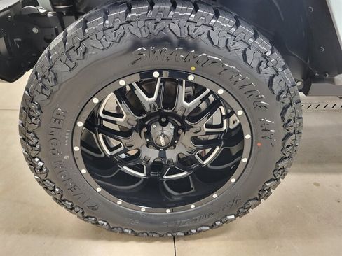 Used 2023 Jeep Wrangler Unlimited Sport AWD/4WD image 21