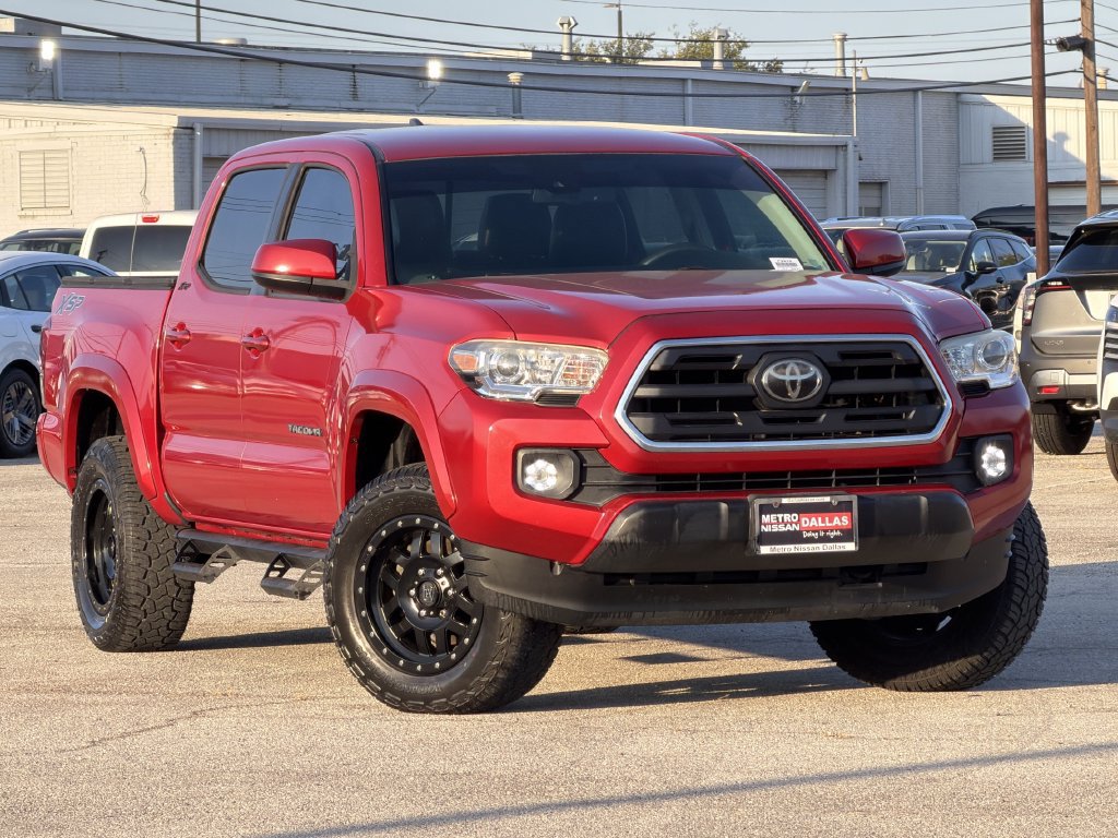 Used 2019 Toyota Tacoma SR5 RWD image 2