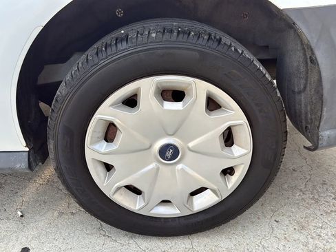 Used 2016 Ford Transit Connect XL FWD image 40