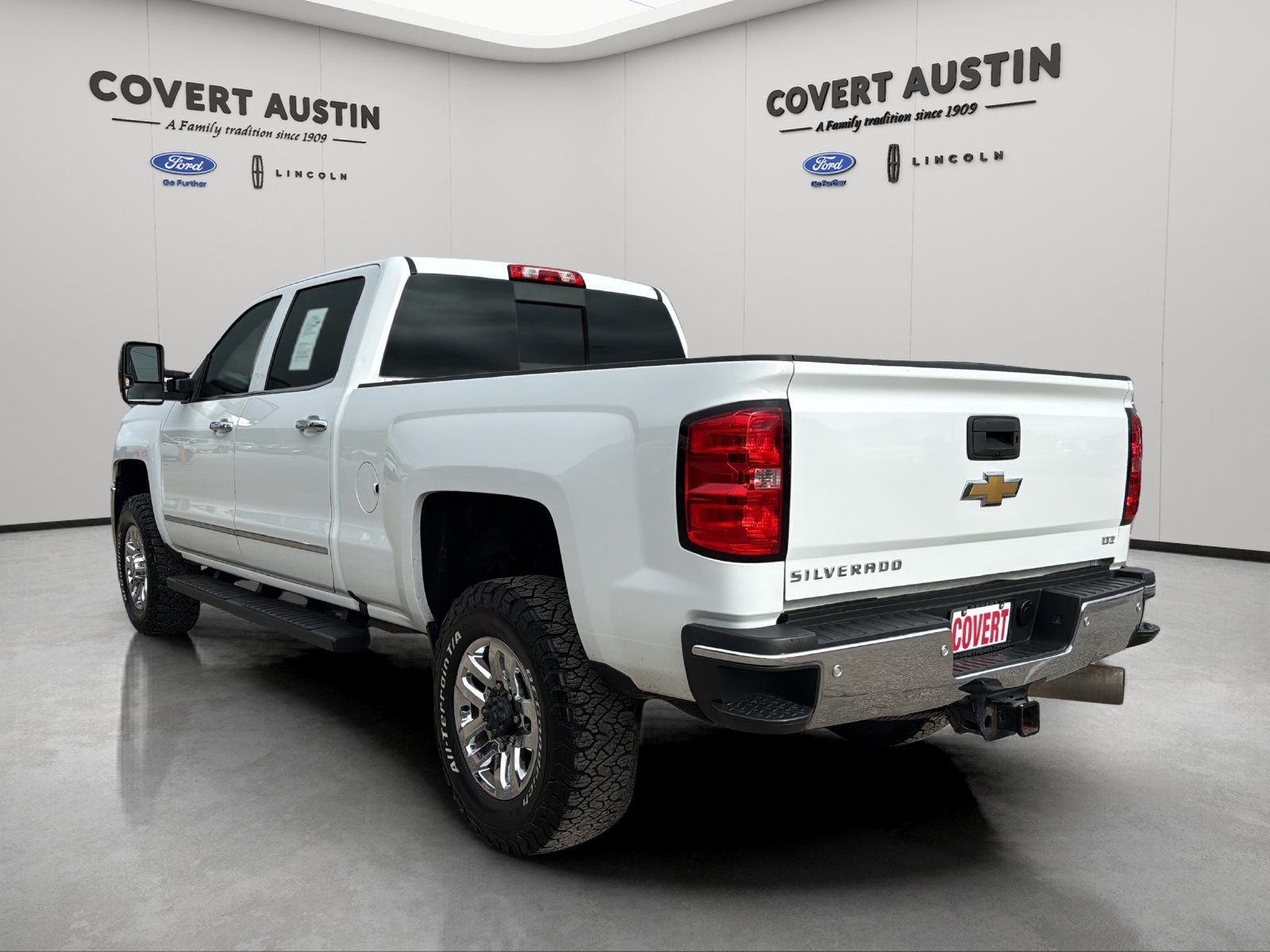 Used 2019 Chevrolet Silverado 2500 LTZ w/ Duramax Plus Package AWD/4WD image 3