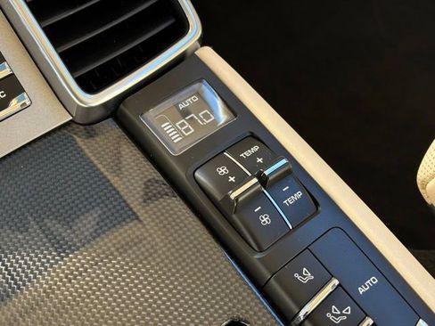 Used 2014 Porsche Panamera Turbo image 57