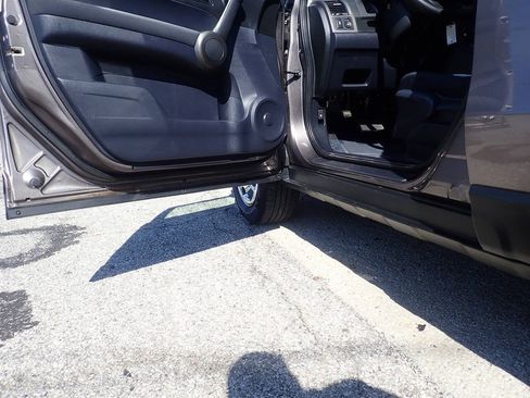 Used 2011 Honda CR-V LX image 10