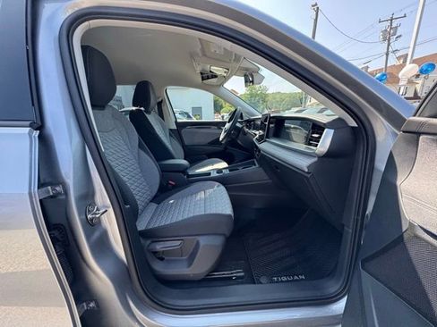 New 2025 Volkswagen Tiguan S AWD/4WD image 23
