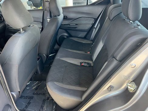Used 2020 Nissan Kicks S FWD image 10