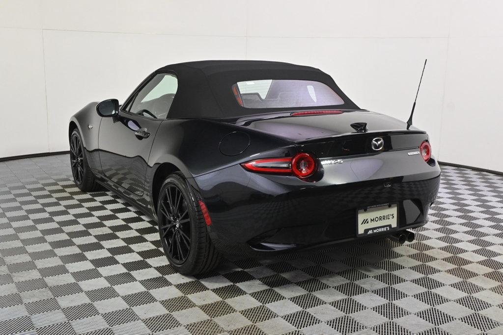 New 2026 MAZDA MX-5 Miata Club w/ Weather Package RWD image 4