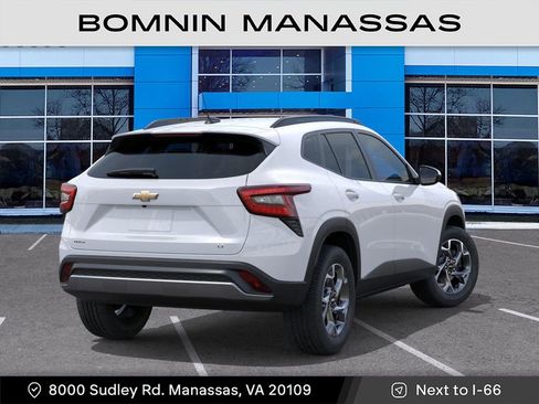 New 2025 Chevrolet Trax LT image 4