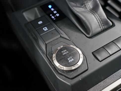 Certified 2024 Toyota Tacoma SR5 image 24