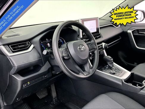 Used 2024 Toyota RAV4 XLE w/ Convenience Package image 18