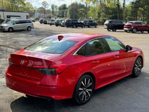 Used 2024 Honda Civic EX image 5