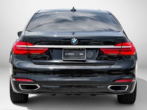 Used 2018 BMW 740i RWD image 7