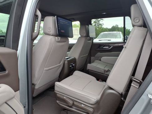 New 2026 GMC Yukon Elevation w/ Elevation Premium Package AWD/4WD image 22