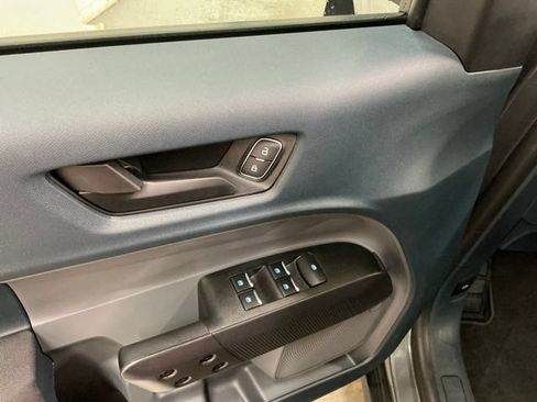 Used 2025 Ford Maverick XL FWD image 15