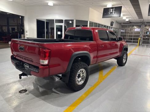 Used 2020 Toyota Tacoma TRD Off-Road image 8