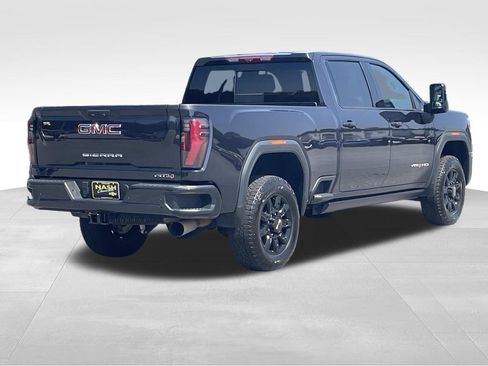 Used 2024 GMC Sierra 2500 AT4 w/ AT4 Premium Plus Package AWD/4WD image 3