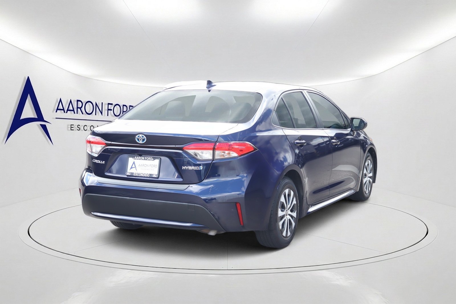 Used 2022 Toyota Corolla LE w/ Premium Interior Package FWD image 4