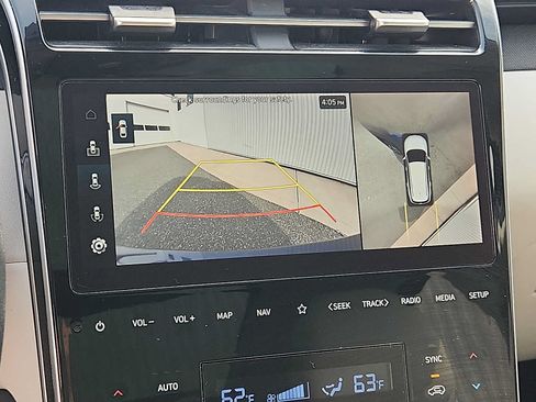 Used 2022 Hyundai Tucson Limited AWD/4WD image 18