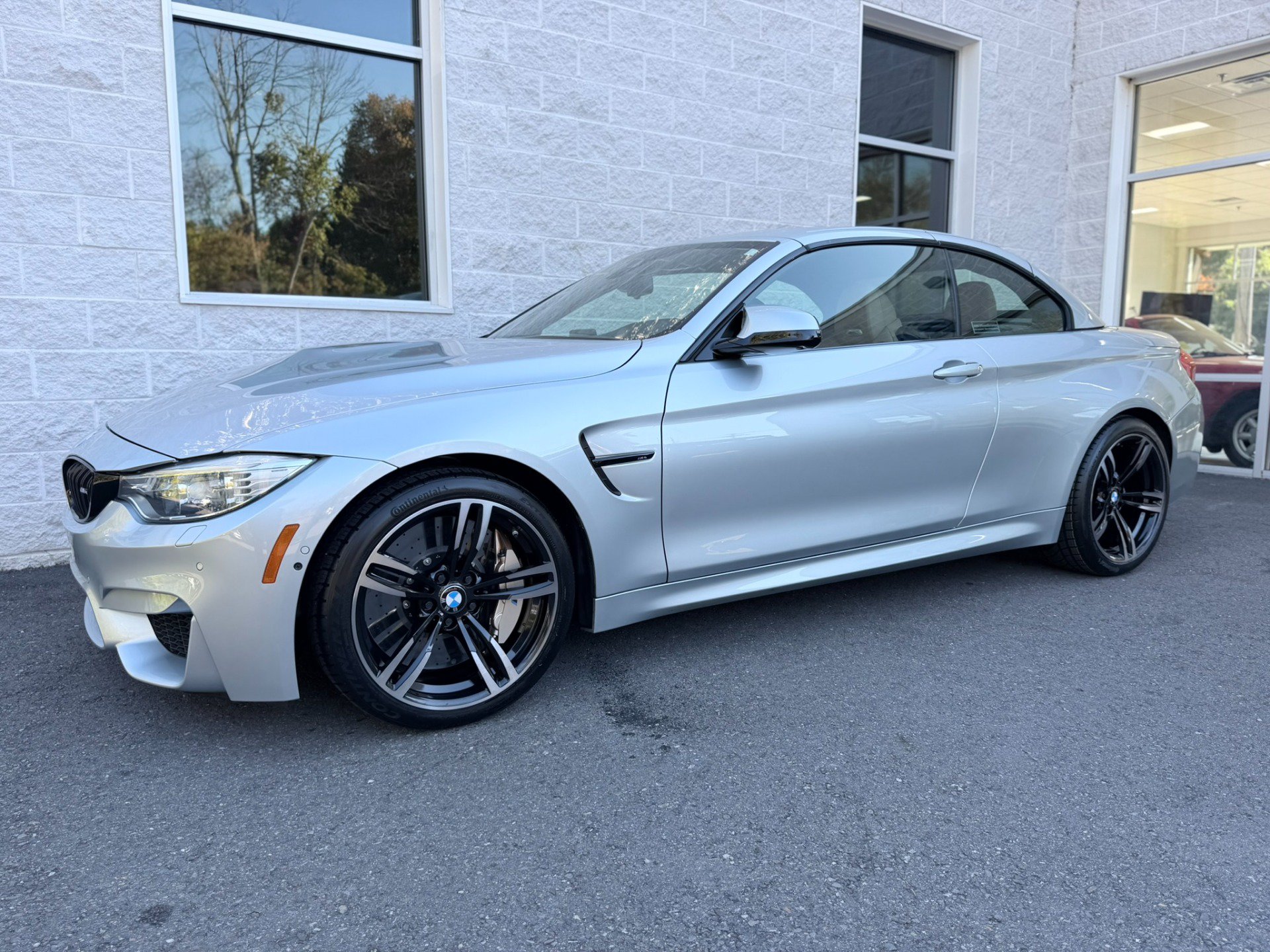 Used 2015 BMW M4 Convertible RWD image 3