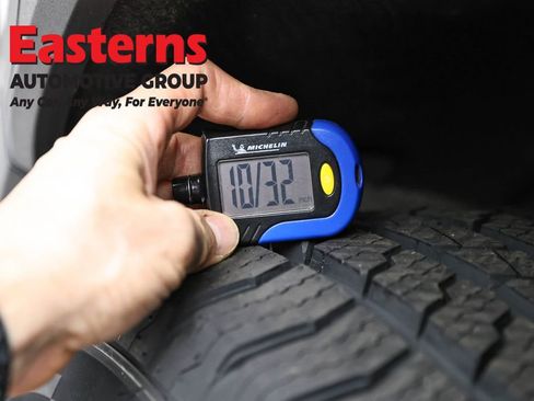 Used 2022 GMC Sierra 1500 Elevation image 30