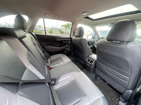 Used 2025 Subaru Outback Onyx Edition XT AWD/4WD image 14