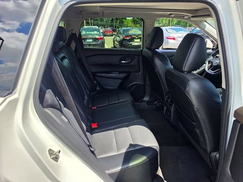 Used 2023 Nissan Rogue SV w/ SV Premium B Package AWD/4WD image 14