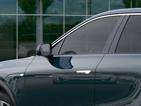 New 2026 Cadillac Lyriq Luxury image 12