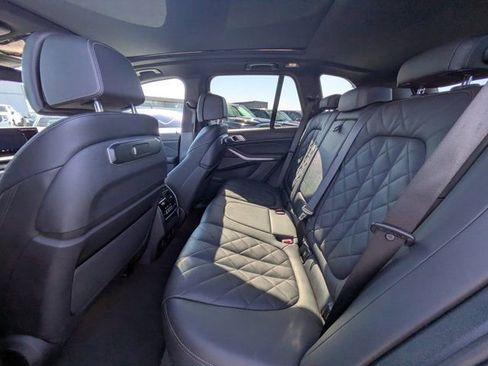 Used 2024 BMW X5 xDrive40i image 12