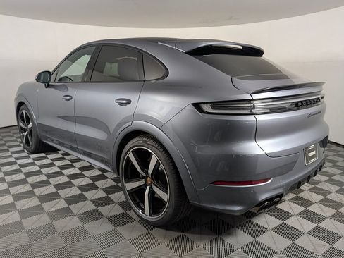 New 2026 Porsche Cayenne GTS AWD/4WD image 3