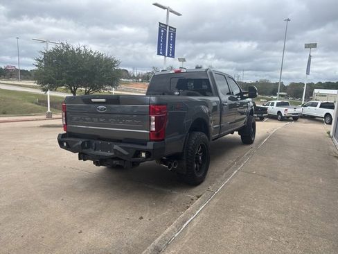 Used 2022 Ford F250 XLT w/ XLT Premium Package image 8