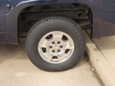 Used 2011 Chevrolet Silverado 1500 LT w/ All-Star Edition AWD/4WD image 15