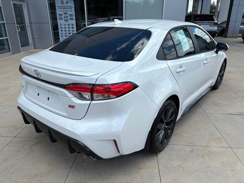Used 2026 Toyota Corolla SE w/ SE Package FWD image 7