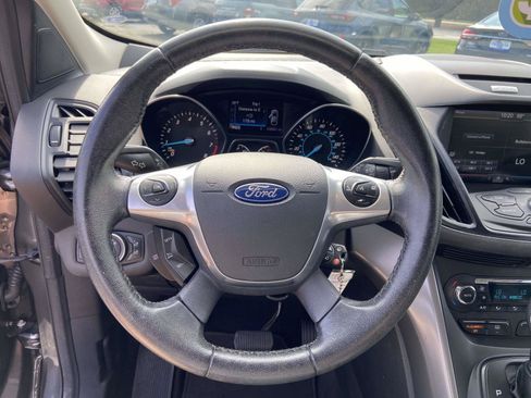 Used 2015 Ford Escape SE w/ Equipment Group 201A FWD image 20