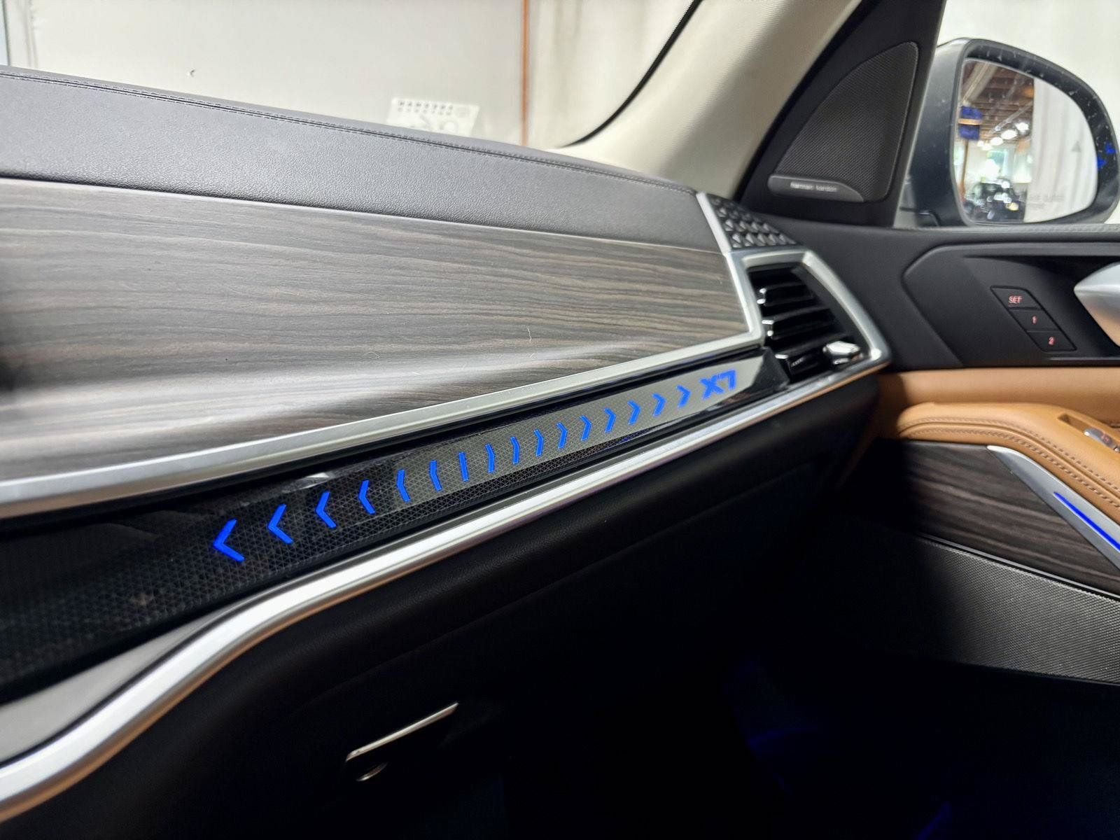 Used 2024 BMW X7 xDrive40i AWD/4WD image 49