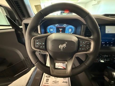 New 2025 Ford Bronco Badlands image 18
