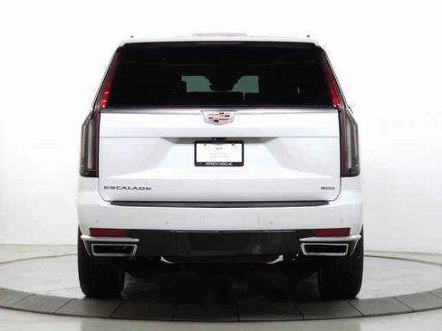 Used 2021 Cadillac Escalade Premium Luxury Platinum image 5