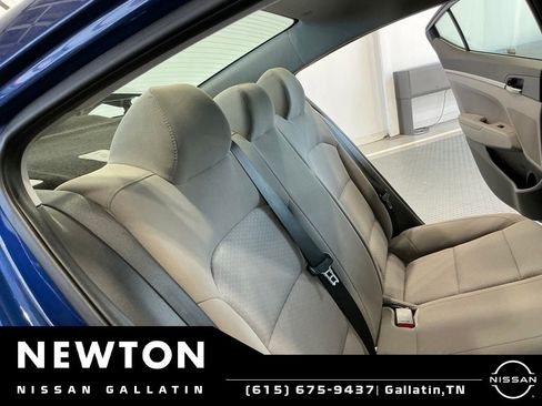 Used 2020 Hyundai Elantra SEL FWD image 16