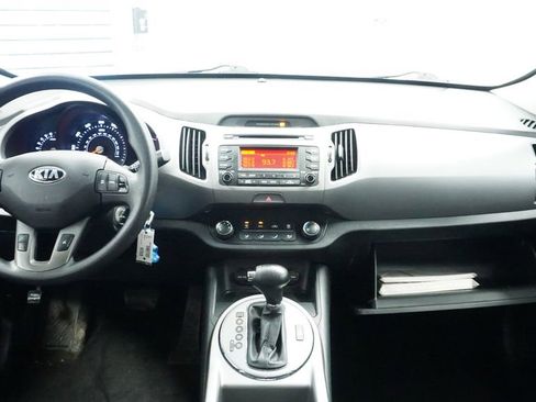 Used 2016 Kia Sportage LX image 18