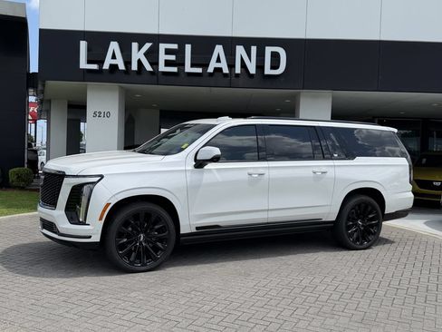 Certified 2025 Cadillac Escalade ESV Sport Platinum w/ LPO, ONYX Package AWD/4WD image 1