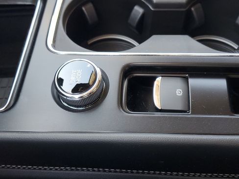 New 2026 Lincoln Corsair Premiere image 24