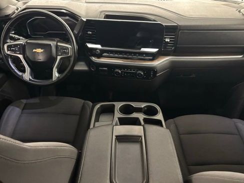 Used 2024 Chevrolet Silverado 1500 LT w/ Z71 Off-Road Package image 21